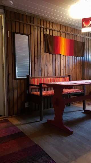 Хостелы Hostel Sivakka Экясломполо Двухместный номер с 2 отдельными кроватями и общей ванной комнатой-9