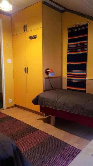 Хостелы Hostel Sivakka Экясломполо Стандартный одноместный номер с общей ванной комнатой-6